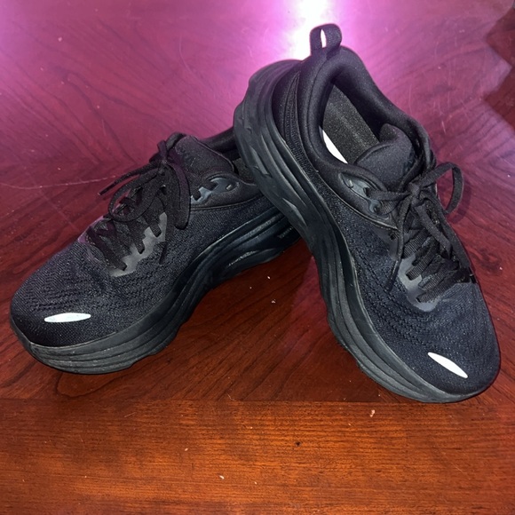 HOKA Bondi 8 women’s size 8.5 WIDE - Picture 2 of 6